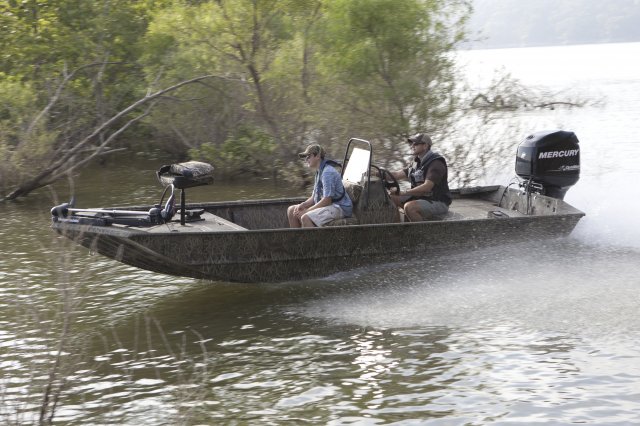 Small lightweight and, durable boats made of aluminum are most often used for freshwater fishing. They are generally very simple craft, featuring riveted or welded aluminum hulls and bench seating.