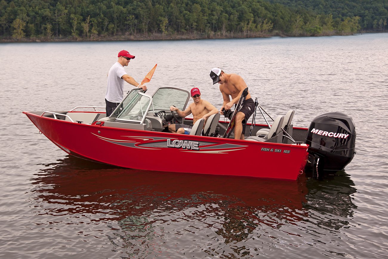 Is your family being pulled in different directions? Whether it's fishing, tubing, skiing or just cruising along enjoying the scenery, there are few forms of recreation that offer families the chance to reconnect like a day spent together on the water.