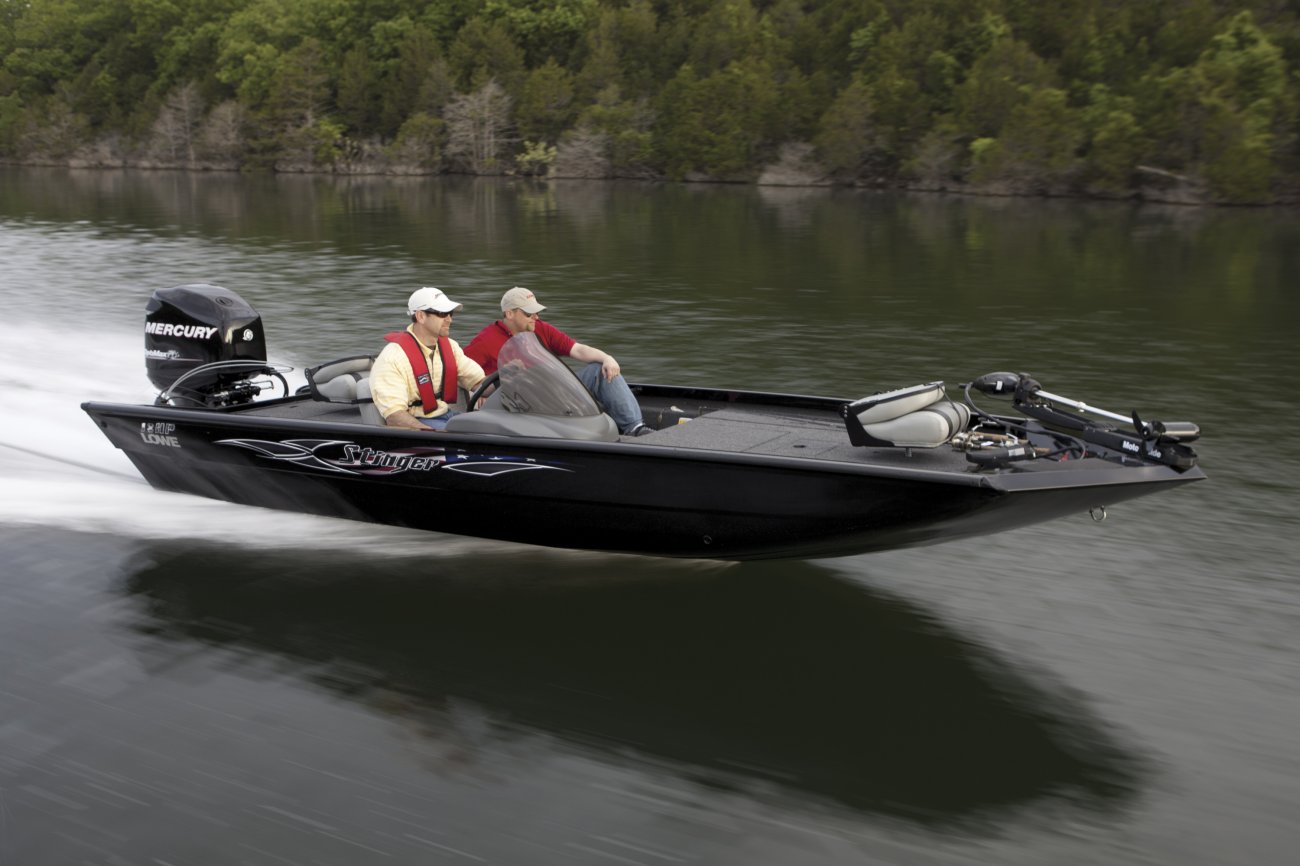 Small lightweight and, durable boats made of aluminum are most often used for freshwater fishing. They are generally very simple craft, featuring riveted or welded aluminum hulls and bench seating.